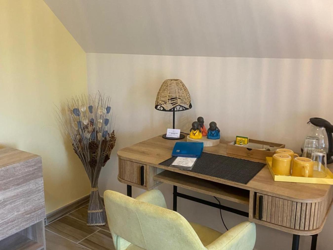 Hotel Le Haras D Havetot Anctoville Zimmer foto